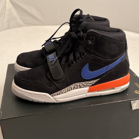 Air Jordan Legacy 312 GS Black Rush Blue Orange swoosh AT4040-048
